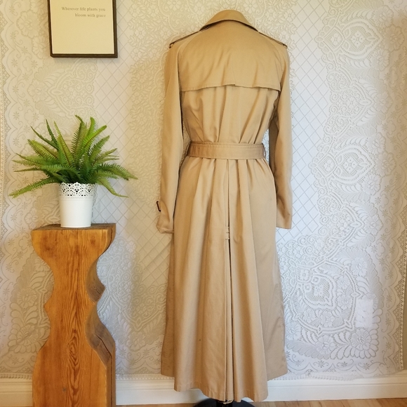 Camel Trenchcoat - Picture 3 of 3